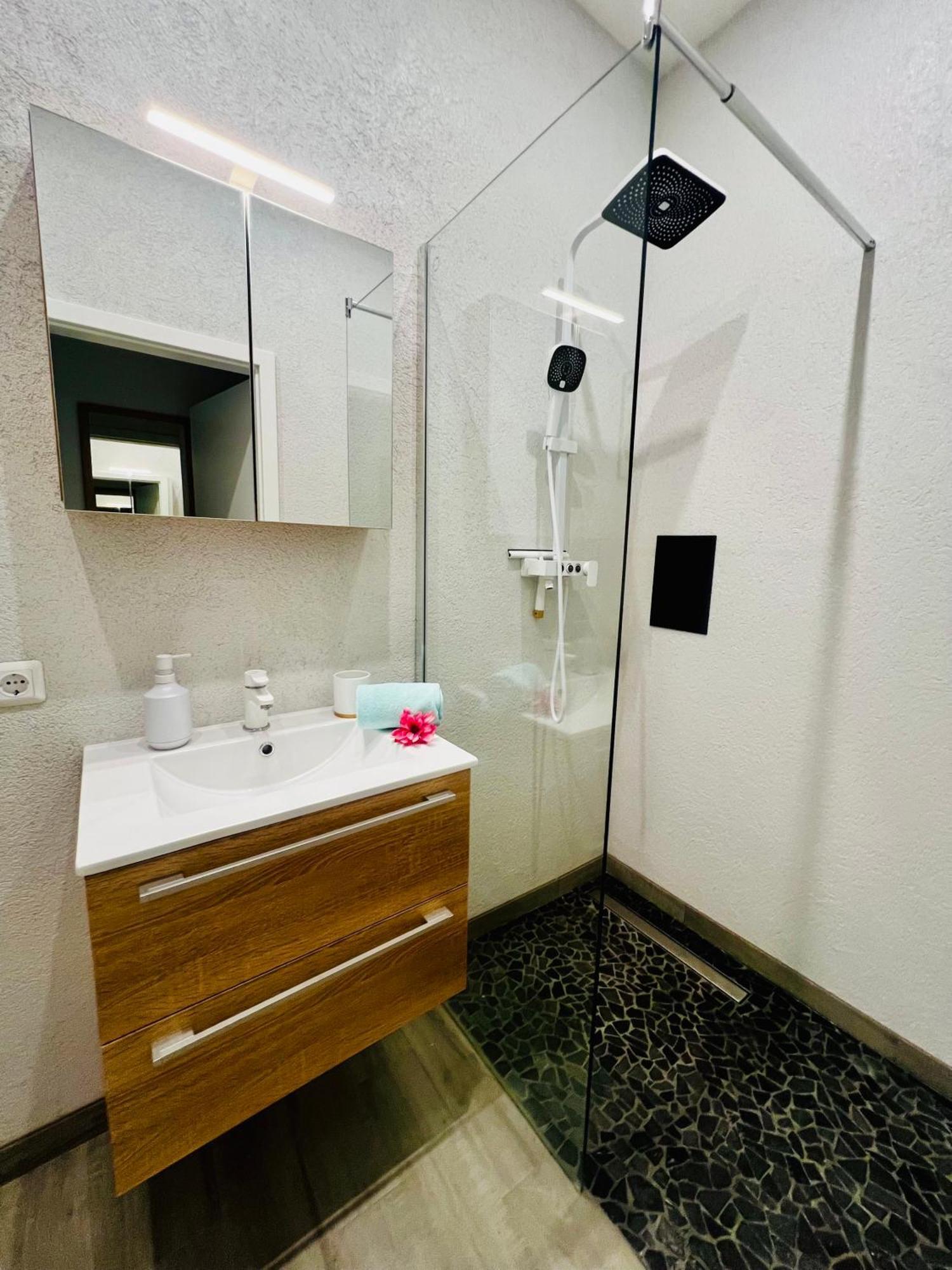 Holi Day Spa 2-Bett Zimmer App 4 Берлін Екстер'єр фото